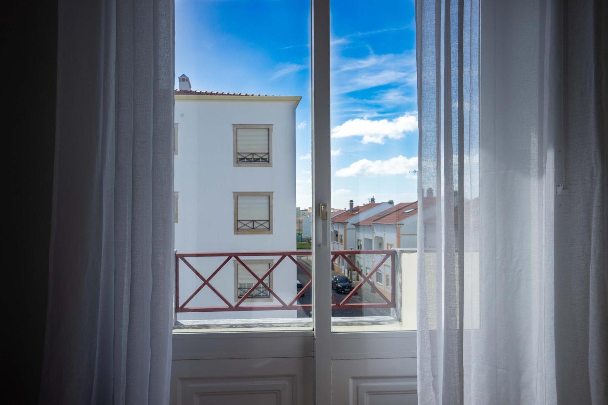 Peniche Sun & Surf Apartment Exteriör bild